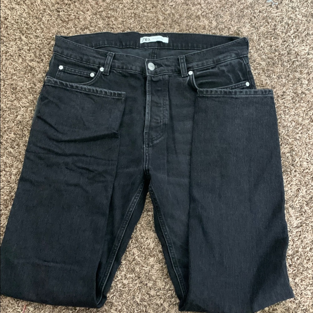 Zara jeans.
